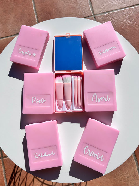 Set de 5 Mini Brochas de Maquillaje en Estuche Personalizado con Espejo