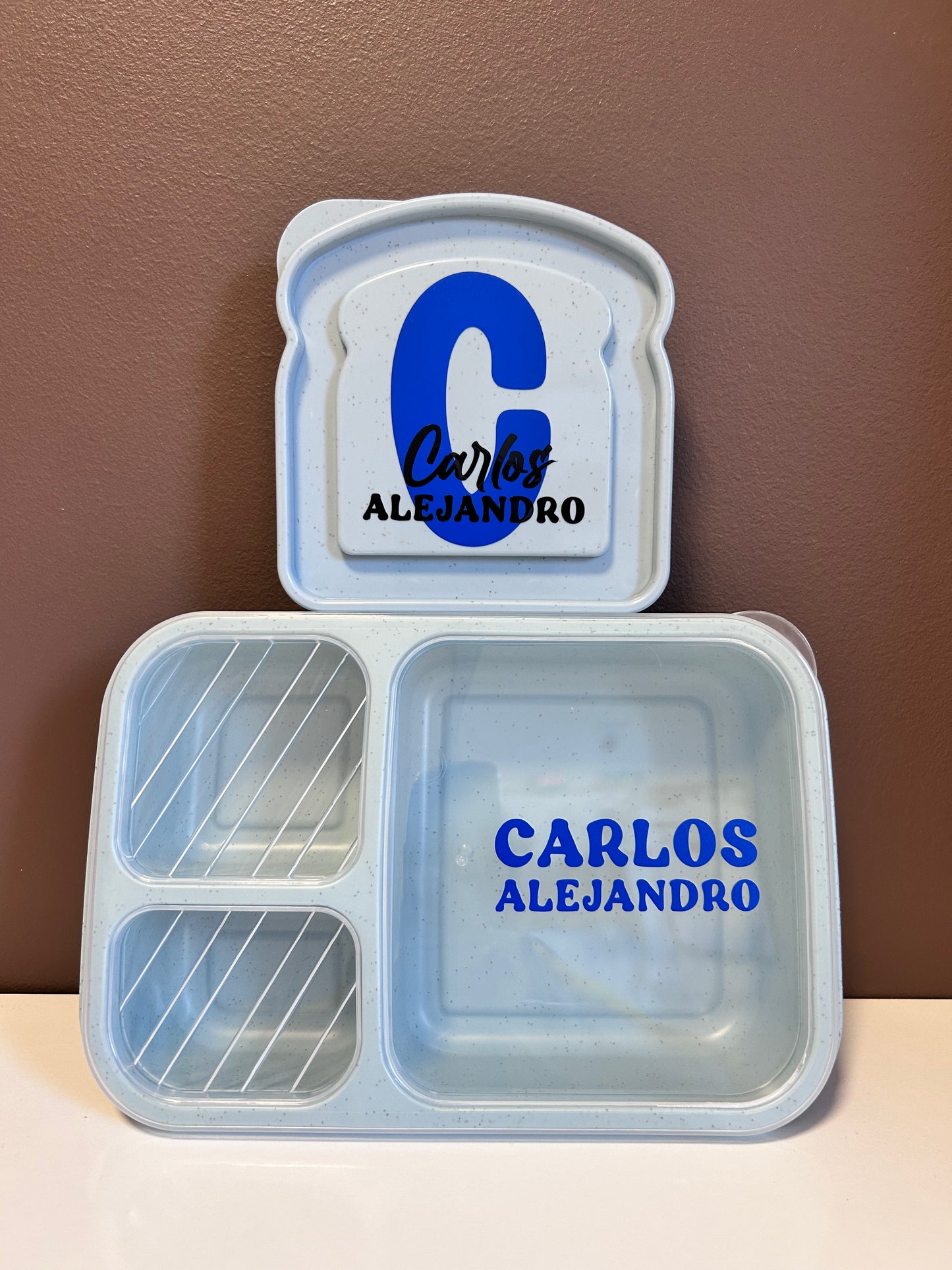 Pack Almuerzo Escolar Personalizado (Fiambrera Compartimentos + Porta Sándwich)